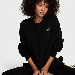 Victoria’s Secret ANGEL ESSENTIALS Effortless Fleece Crewneck Sweatshirs